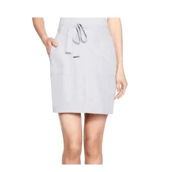 White House Black Market Belted Pencil Skirt Silver Grey Knit Mini Pockets 10 - Picture 1 of 9